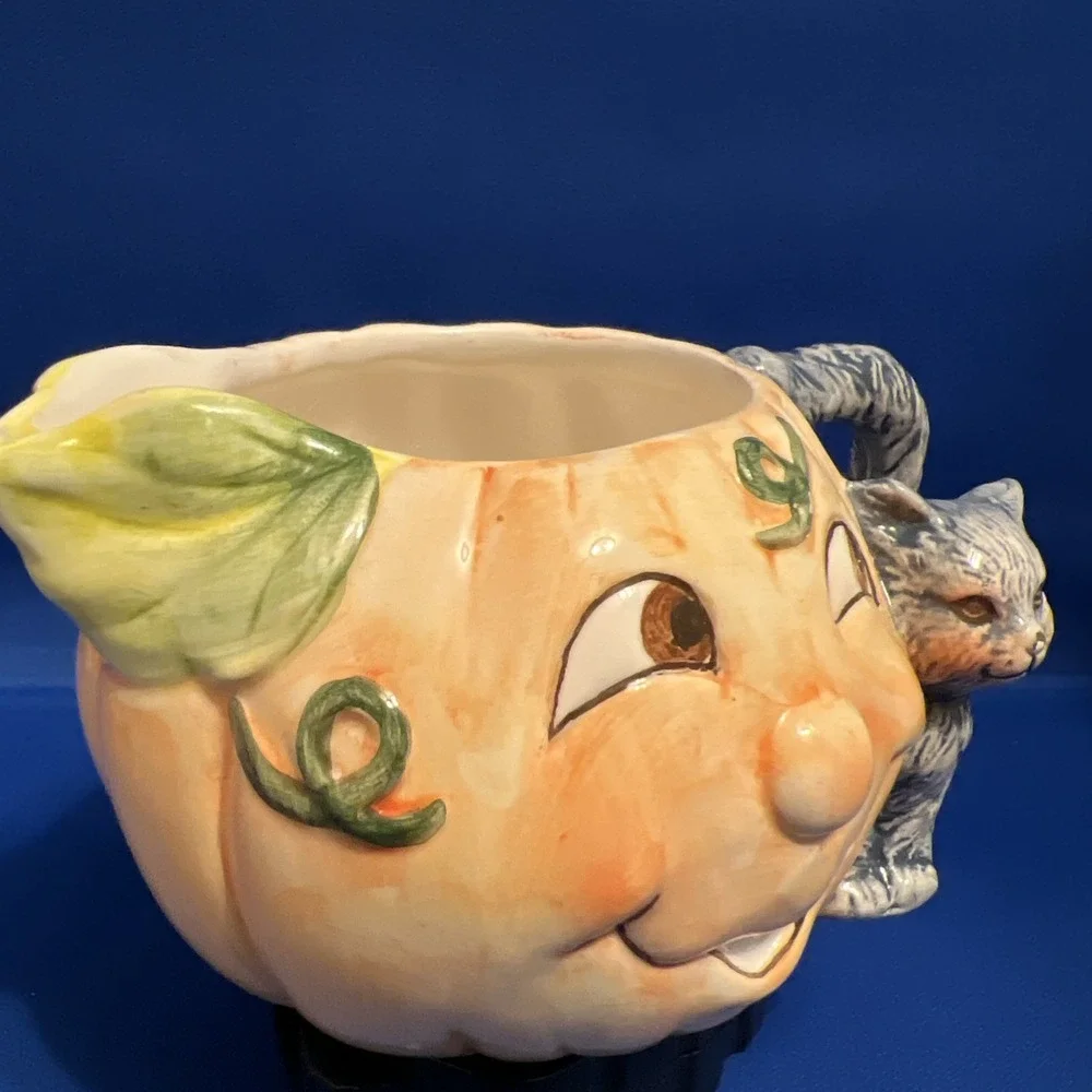 Pumpkin Creamer Pitcher With Cat Handle 3x3